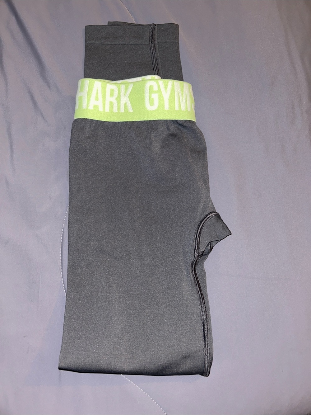 Gymshark Womens Gray Leggings w/ Lime Green Logo Waistband 
Length 31
Inseam 24